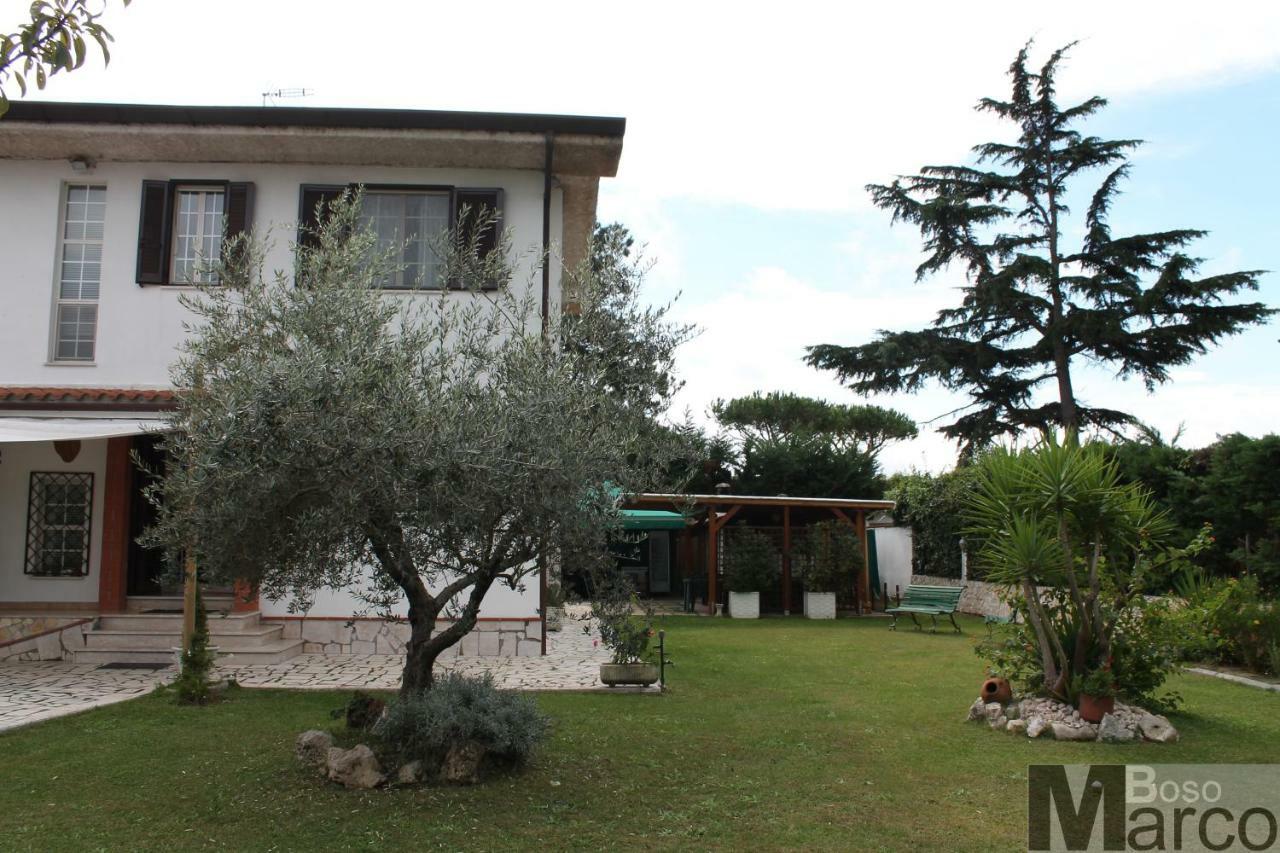 Hotel Il Grifo Sabaudia Exterior foto