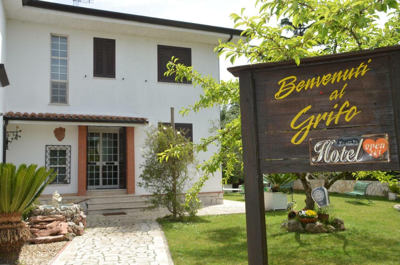 Hotel Il Grifo Sabaudia Exterior foto